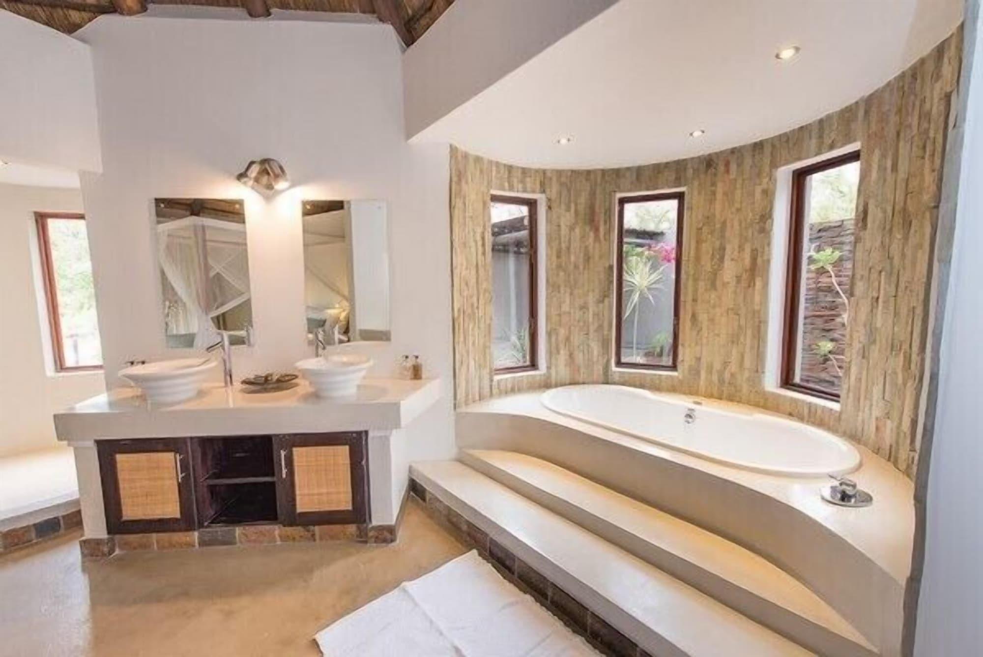 Unembeza Boutique Lodge & Spa Hoedspruit Esterno foto